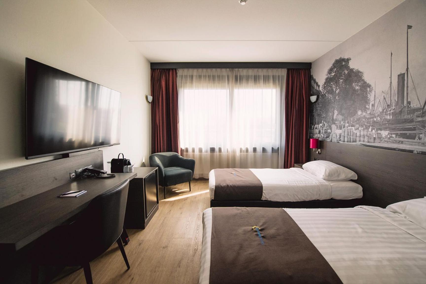 Bastion Hotel בארנדרכט מראה חיצוני תמונה
