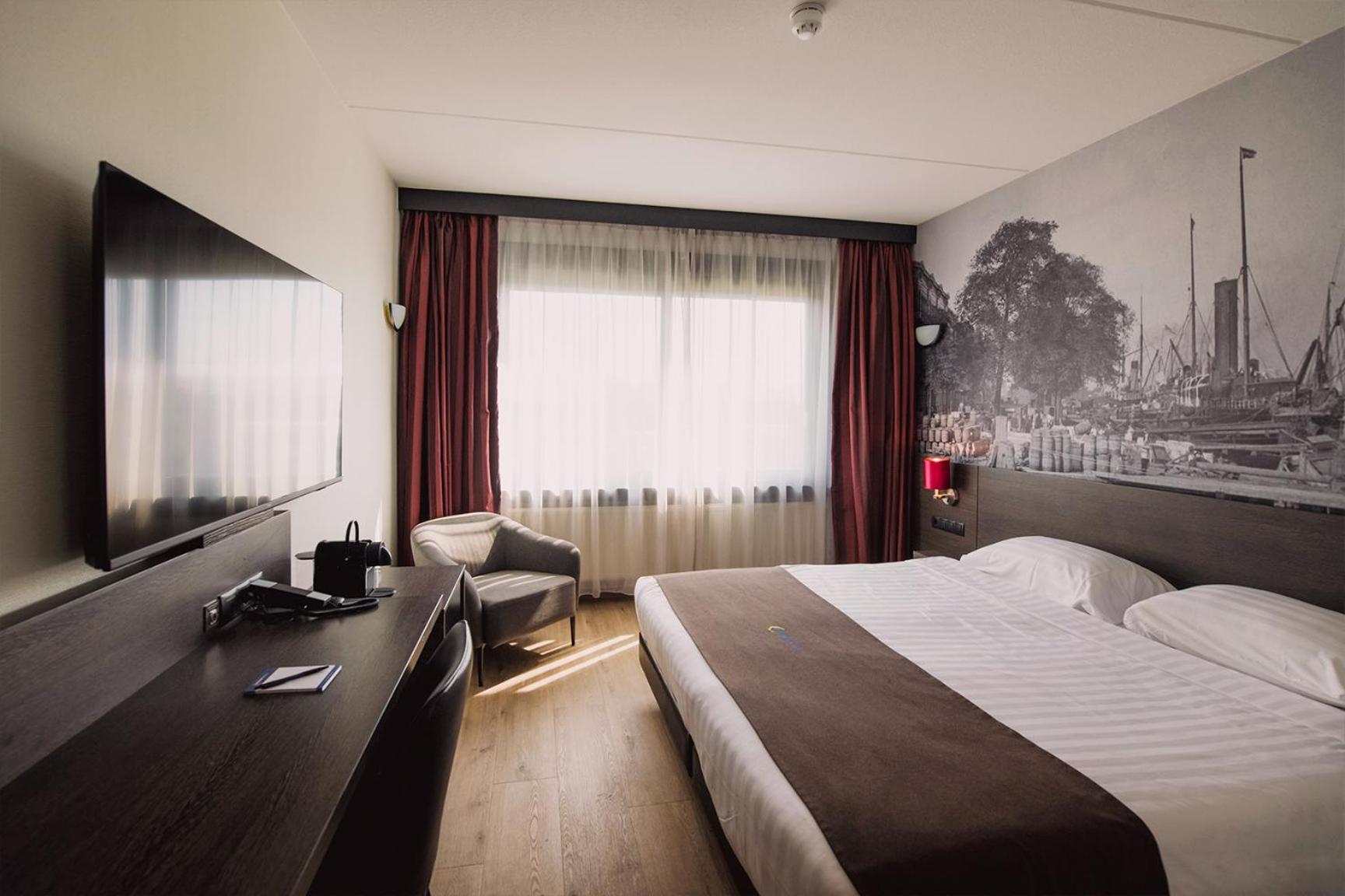 Bastion Hotel בארנדרכט מראה חיצוני תמונה